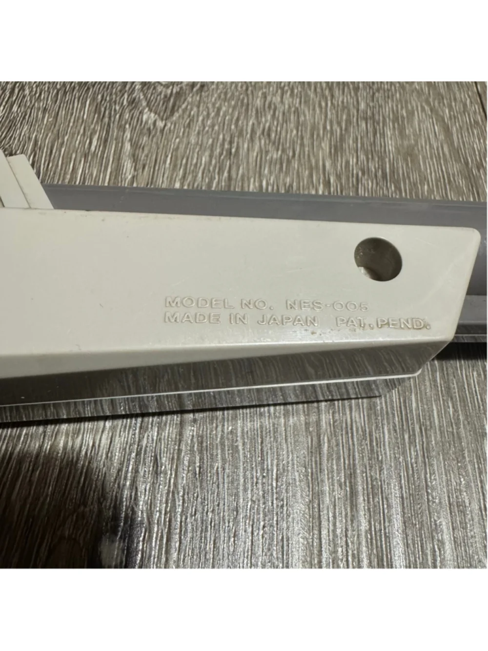 1985 Nintendo Zapper NES-005 Light Gun Controller One Size Gray White